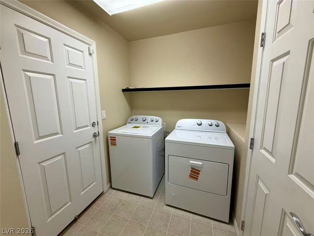 8105 Discovery Point Street, Las Vegas, NV 89139
