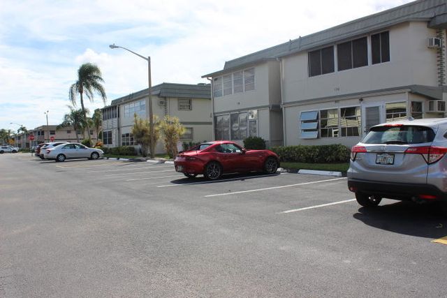 228 E Monaco Way, Delray Beach, FL 33446