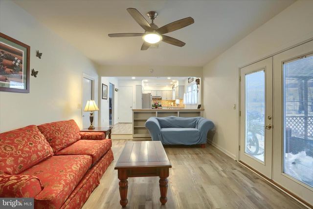 102 FAIRWAY DRIVE, Mechanicsburg, PA 17055