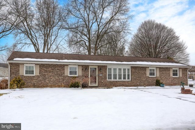 102 FAIRWAY DRIVE, Mechanicsburg, PA 17055