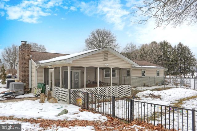 102 FAIRWAY DRIVE, Mechanicsburg, PA 17055