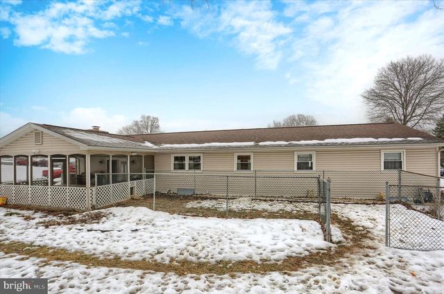 102 FAIRWAY DRIVE, Mechanicsburg, PA 17055