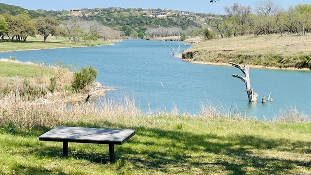 252 river cliff, Spring Branch, TX 78070