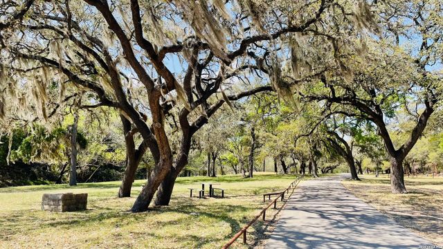 252 river cliff, Spring Branch, TX 78070