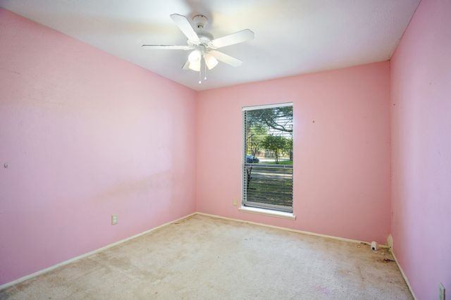 745 Oakland Street, Grand Prairie, TX 75052