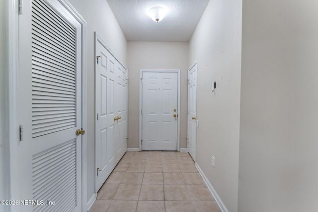 7990 BAYMEADOWS Road 1015, Jacksonville, FL 32256