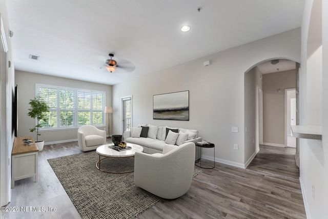 7990 BAYMEADOWS Road 1015, Jacksonville, FL 32256