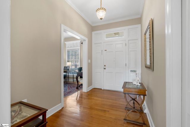 307 S. Broad Street, Clinton, SC 29325