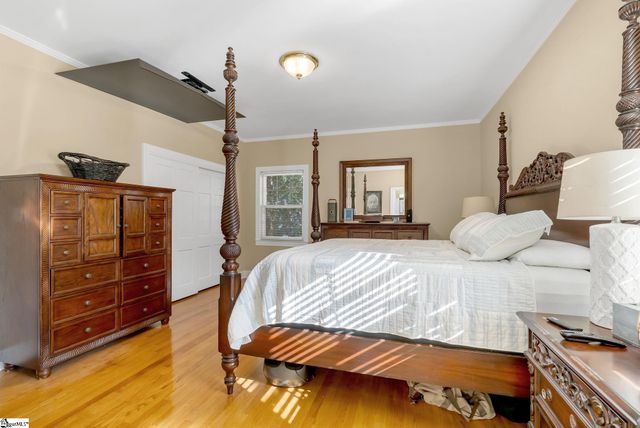307 S. Broad Street, Clinton, SC 29325