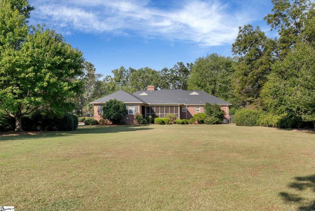 307 S. Broad Street, Clinton, SC 29325