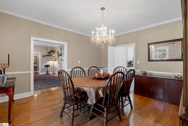 307 S. Broad Street, Clinton, SC 29325