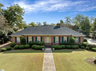 307 S. Broad Street, Clinton, SC 29325