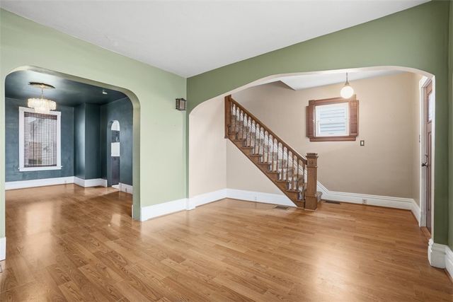 516 Eau Claire Street, City Of But Ne, PA 16001