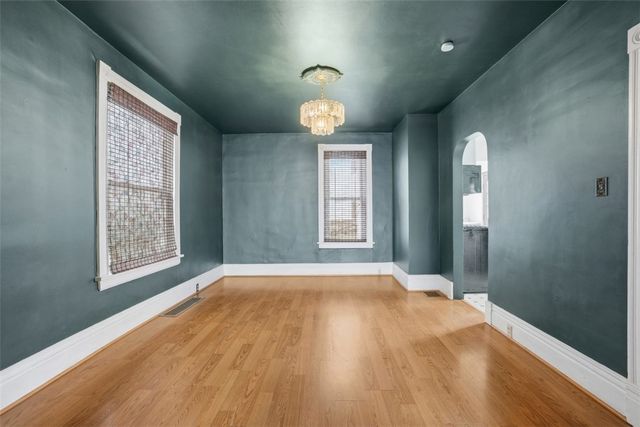 516 Eau Claire Street, City Of But Ne, PA 16001