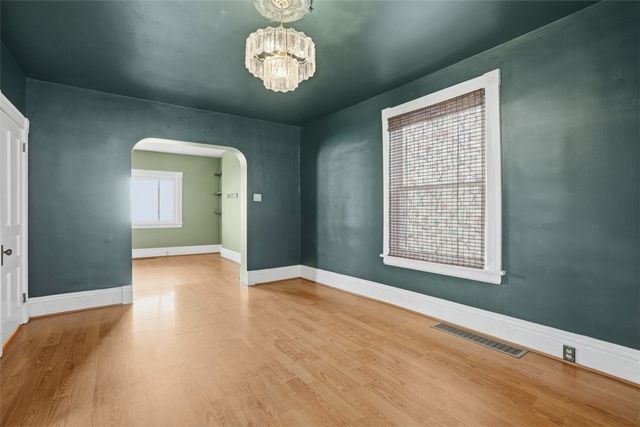 516 Eau Claire Street, City Of But Ne, PA 16001