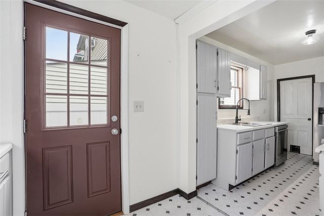 516 Eau Claire Street, City Of But Ne, PA 16001