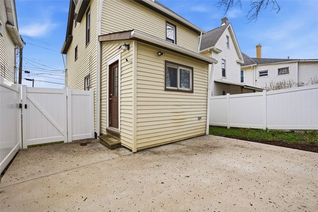 516 Eau Claire Street, City Of But Ne, PA 16001