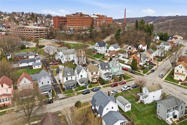 516 Eau Claire Street, City Of But Ne, PA 16001