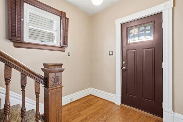 516 Eau Claire Street, City Of But Ne, PA 16001