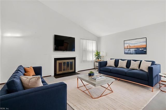 722 Weymouth CT, Virginia Beach, VA 23462