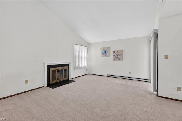 722 Weymouth CT, Virginia Beach, VA 23462