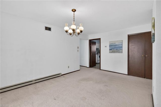 722 Weymouth CT, Virginia Beach, VA 23462