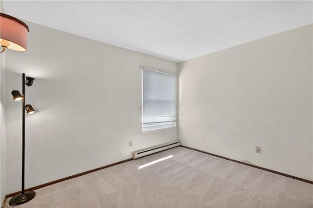 722 Weymouth CT, Virginia Beach, VA 23462