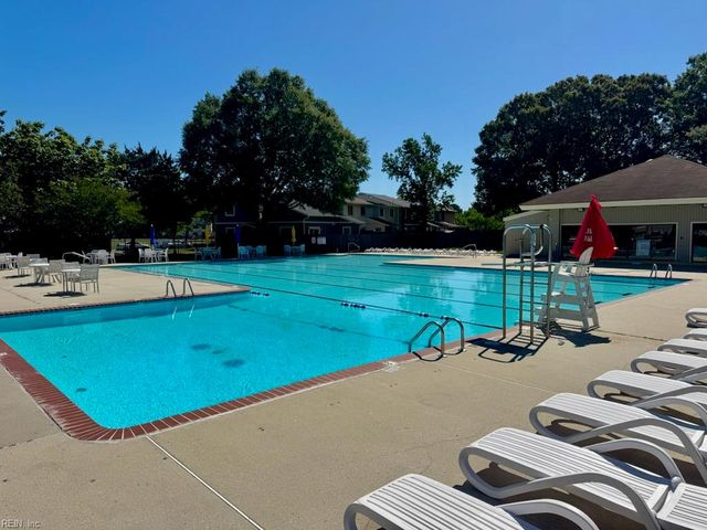 722 Weymouth CT, Virginia Beach, VA 23462