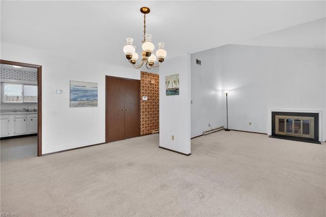 722 Weymouth CT, Virginia Beach, VA 23462