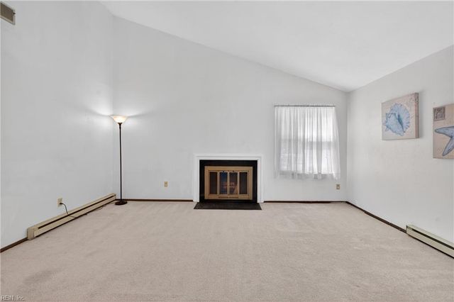 722 Weymouth CT, Virginia Beach, VA 23462