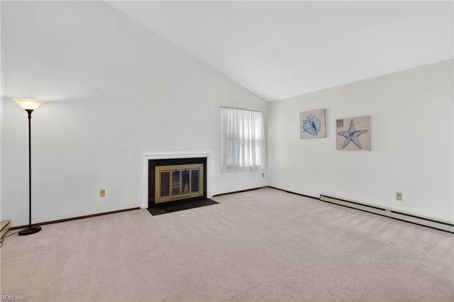 722 Weymouth CT, Virginia Beach, VA 23462