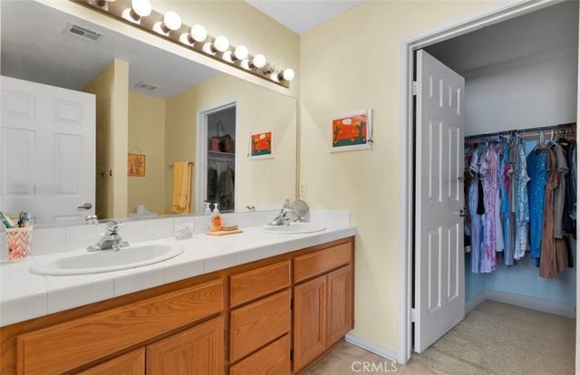 11566 Oak, Apple Valley, CA 92308