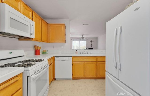 11566 Oak, Apple Valley, CA 92308