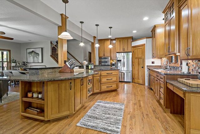 512 138th Avenue NE, Ham Lake, MN 55304
