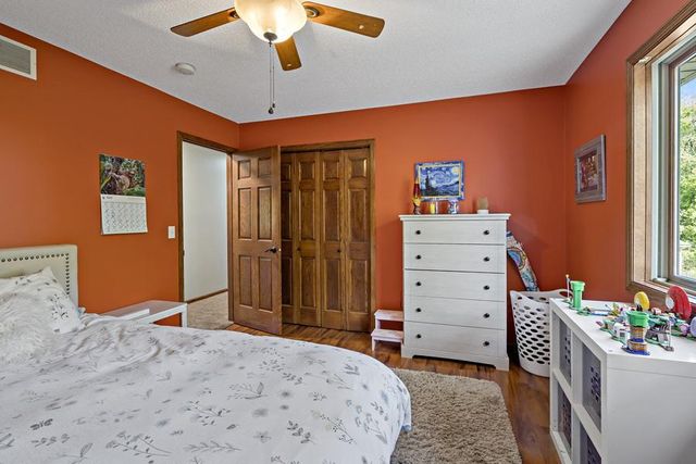 512 138th Avenue NE, Ham Lake, MN 55304