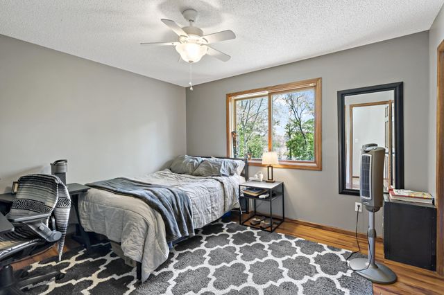 512 138th Avenue NE, Ham Lake, MN 55304