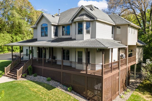 512 138th Avenue NE, Ham Lake, MN 55304