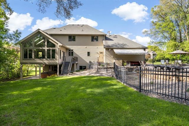 512 138th Avenue NE, Ham Lake, MN 55304
