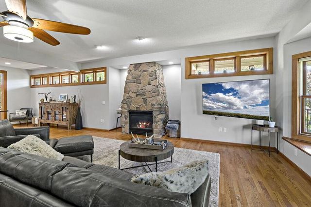 512 138th Avenue NE, Ham Lake, MN 55304