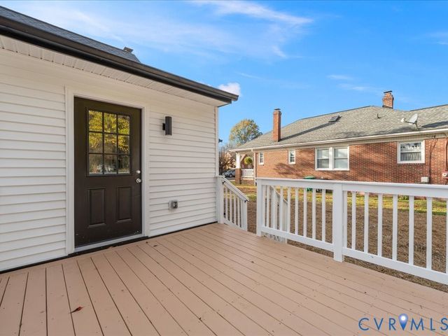 807 Hamilton Ave, Colonial Heights, VA 23834