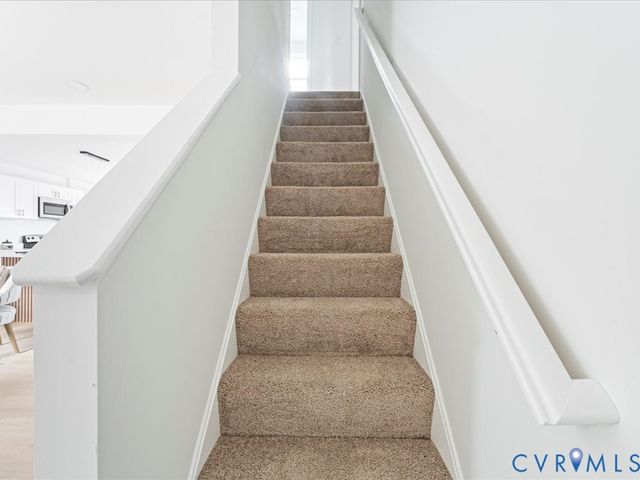 807 Hamilton Ave, Colonial Heights, VA 23834