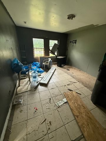 10611 S COTTAGE GROVE Avenue, Chicago, IL 60628