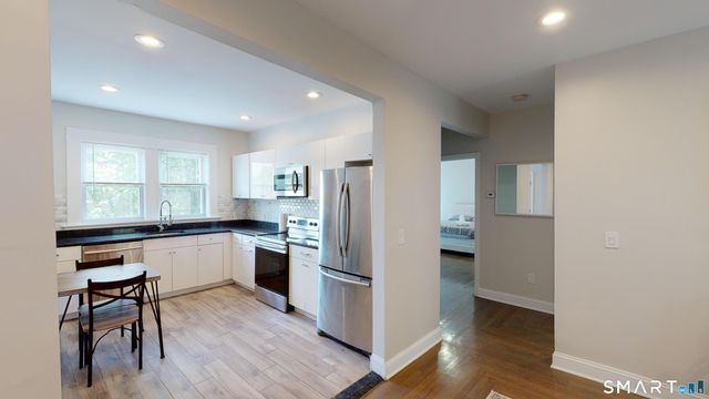 90 Bristol Street, New Haven, CT 06511