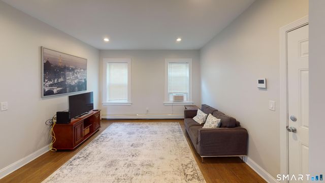 90 Bristol Street, New Haven, CT 06511