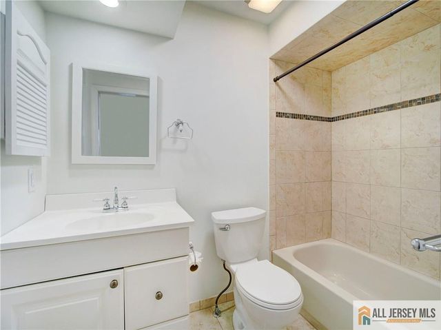130 Longfield Court 130, East Brunswick, NJ 08816