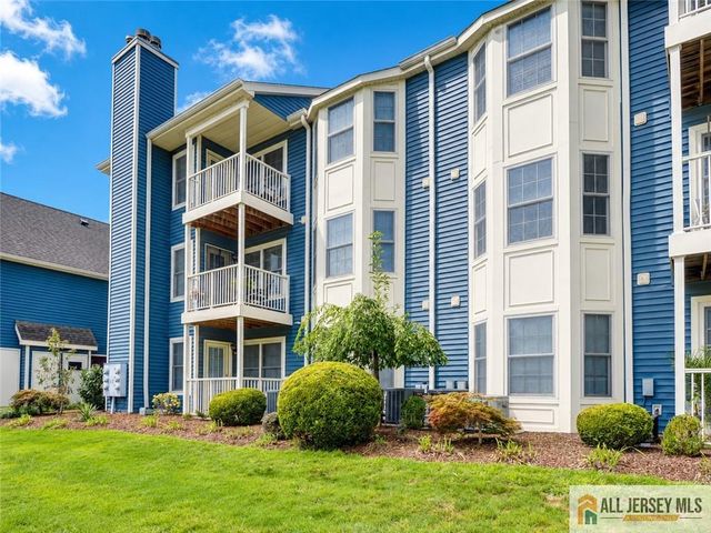 130 Longfield Court 130, East Brunswick, NJ 08816