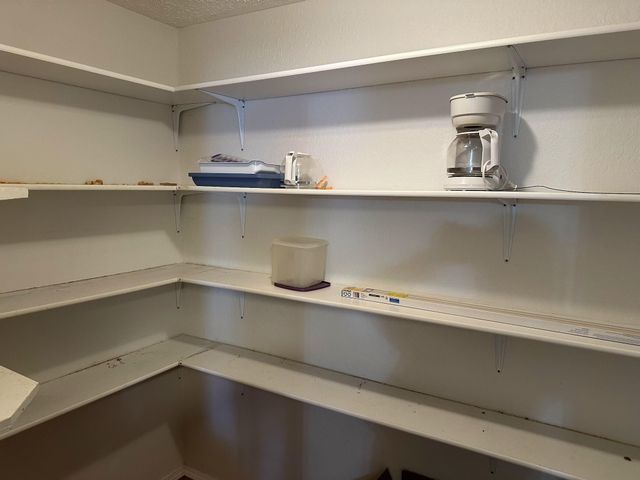 7520 Private Road 8927, West Plains, MO 65775