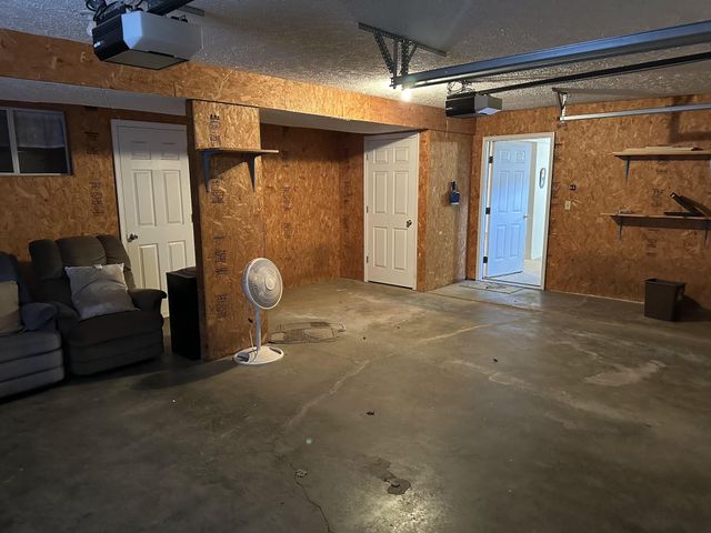 7520 Private Road 8927, West Plains, MO 65775