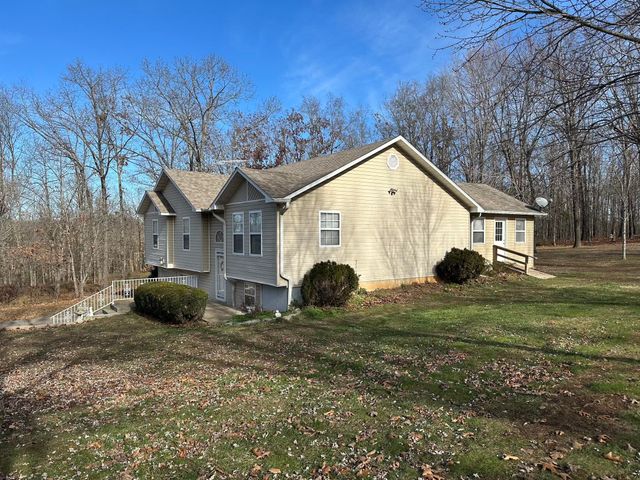 7520 Private Road 8927, West Plains, MO 65775