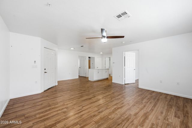 3065 N 67th Avenue Apt 217, Phoenix, AZ 85033